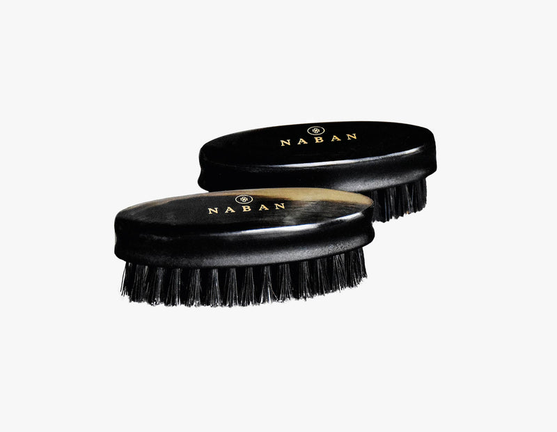 Beard brush, marbled zebu horn, wood, pure wild boar bristles | NABAN - Natural Skincare for Men